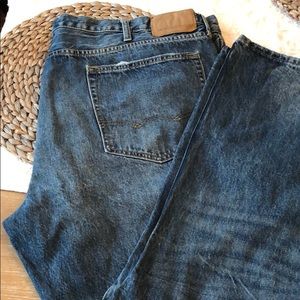 American Eagle Relaxed Straight Fit Jeans